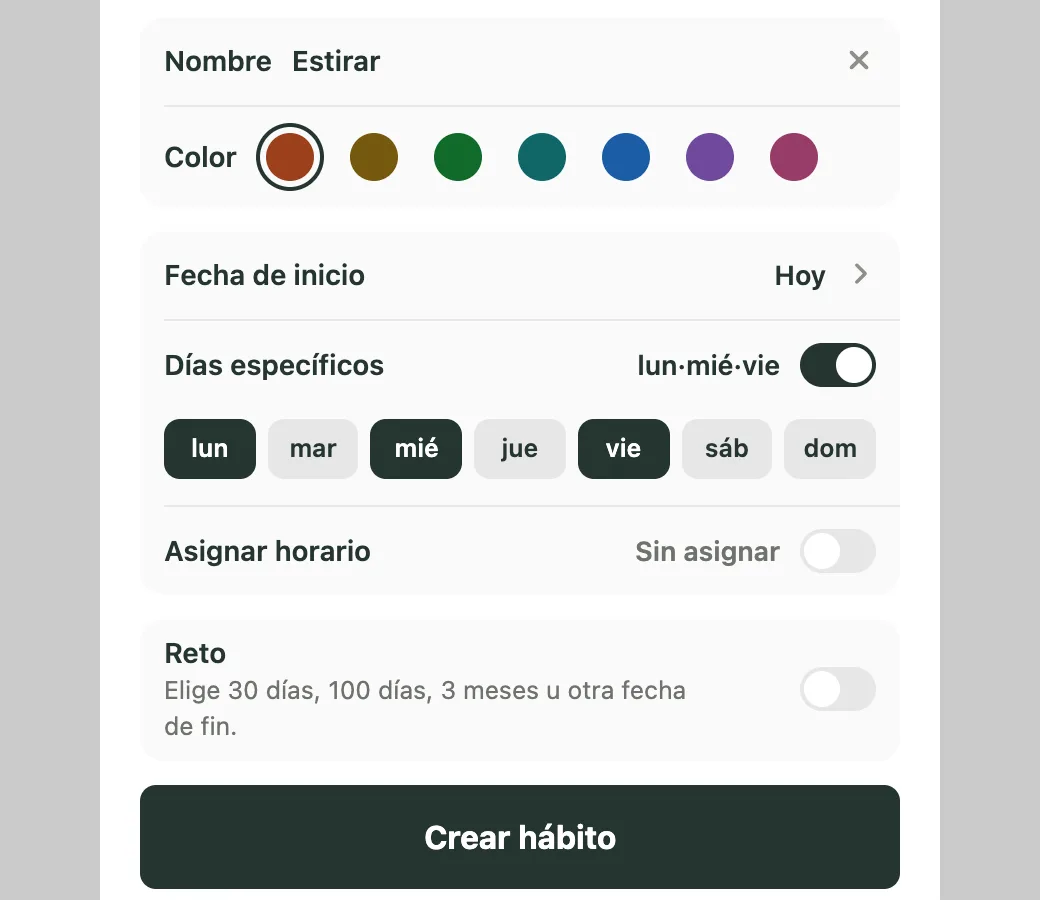 Formulario de Kiyo para crear Estirar, con Días específicos activado y lunes, miércoles y viernes seleccionados.
